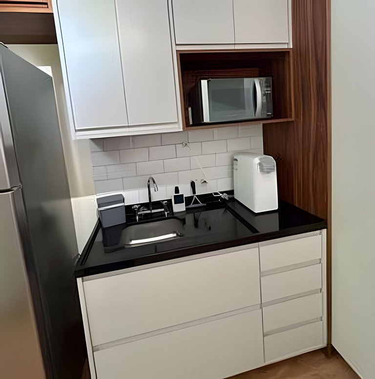 Studio Moderno cama king, academia e piscina (312)