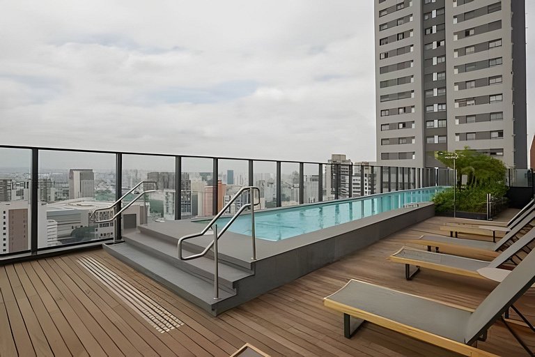 Apto de luxo com piscina incrível, academia(2005B)