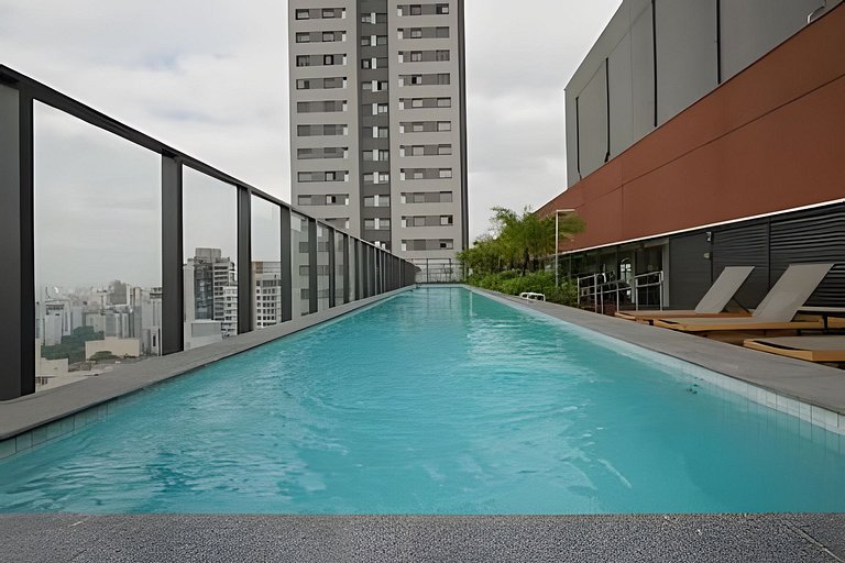 Apto de luxo com piscina incrível, academia(2005B)