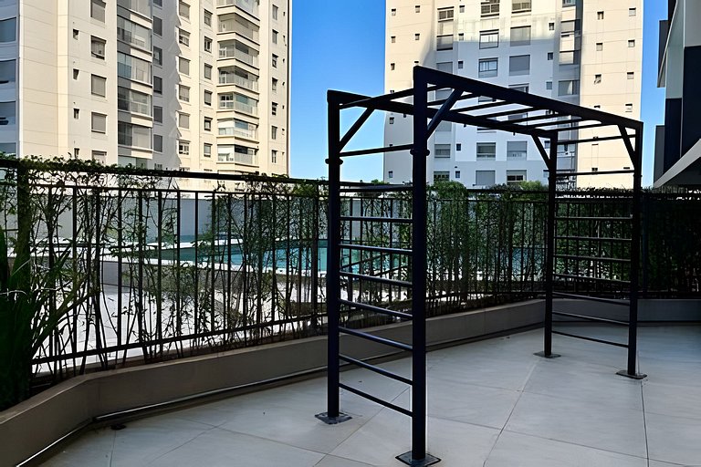 Apto c/ piscina, academia, próx metrô (602)