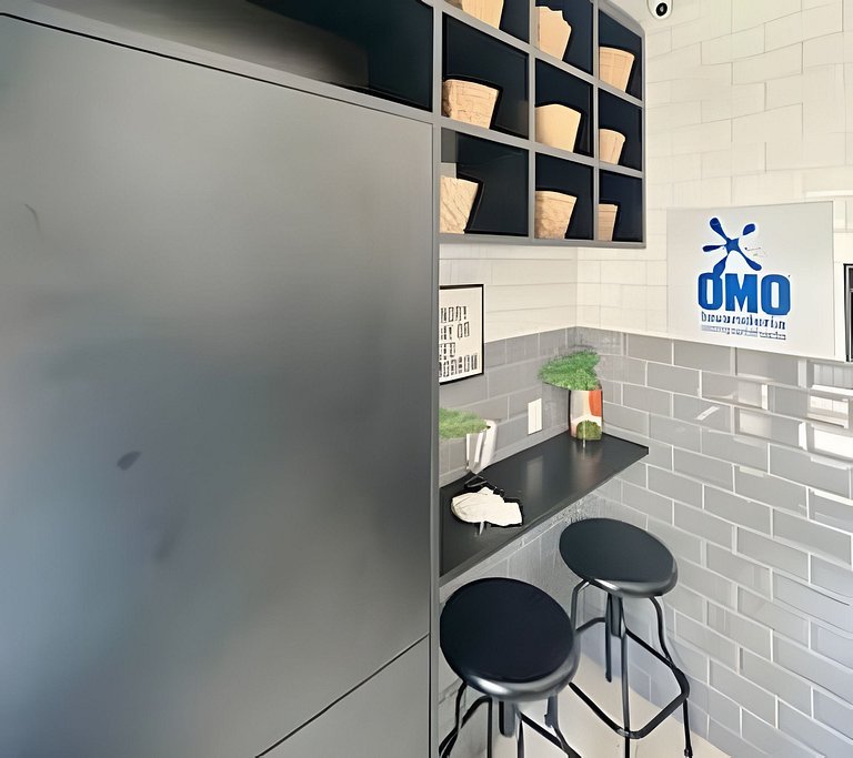 Apto com Piscina, Academia e Coworking (1402)