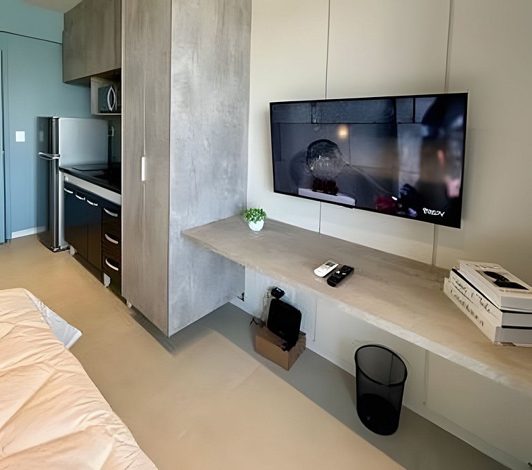 Apto com Piscina, Academia e Coworking (1402)