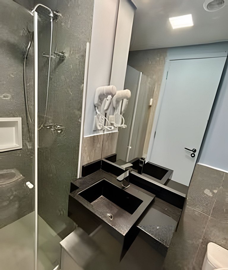 Apto com Piscina, Academia e Coworking (1402)